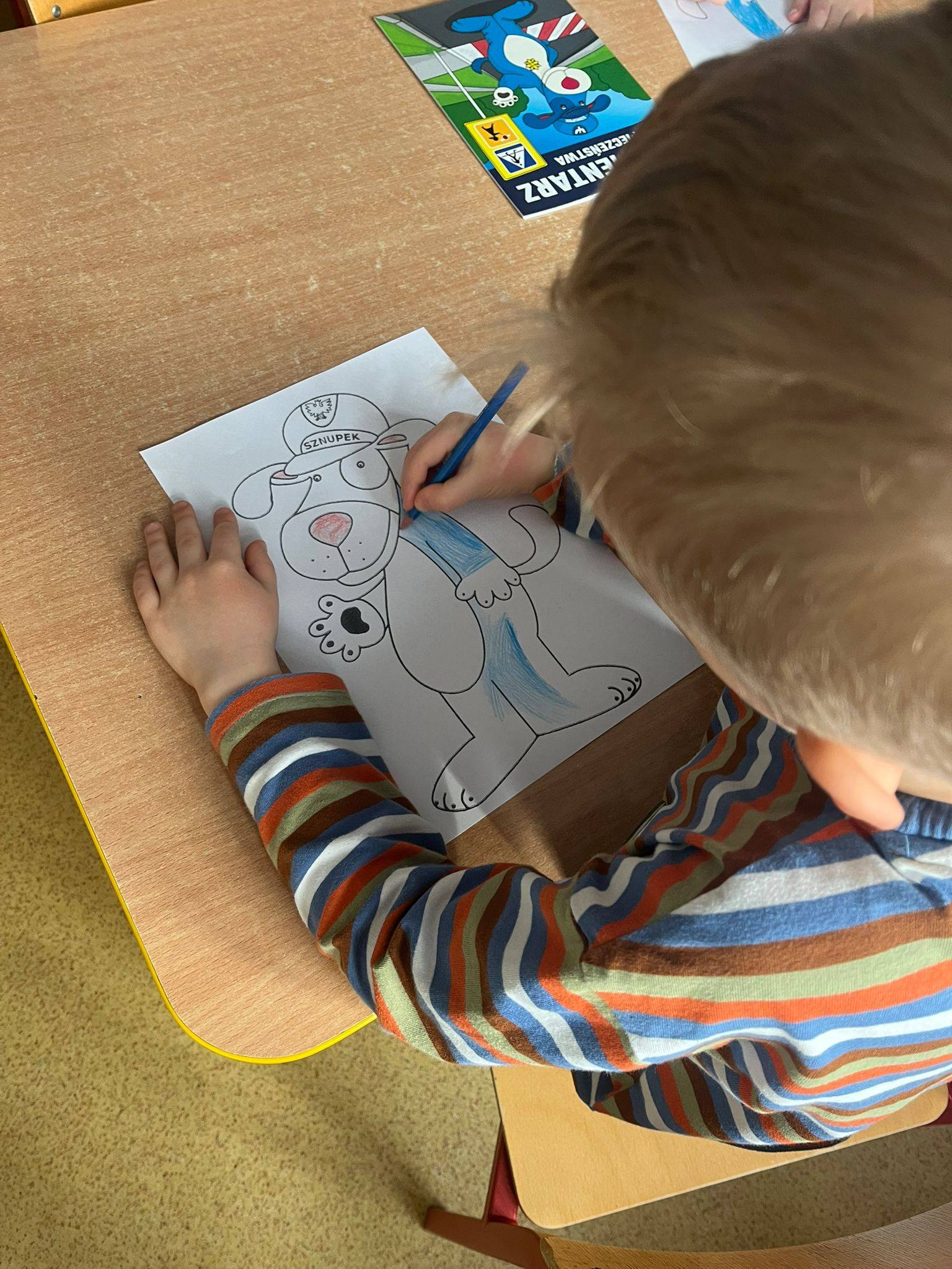 👮‍♂️✨ ...